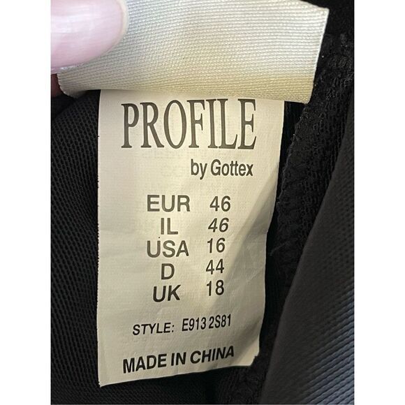 ❤️Profile by Gottex Ruffle Trim Swimsuit - Picture 6 of 6